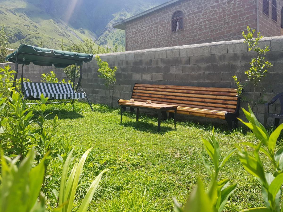 Cozy House Kazbegi Stepantsminda Exterior foto